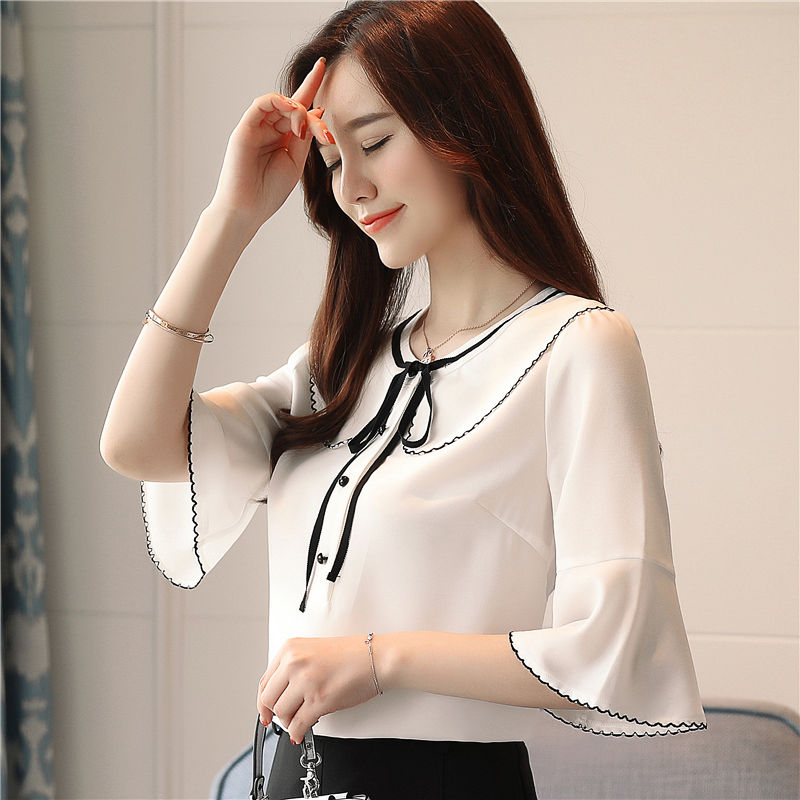 丰满的女人不好看?看下面这样穿，身材前凸后翘，真迷人