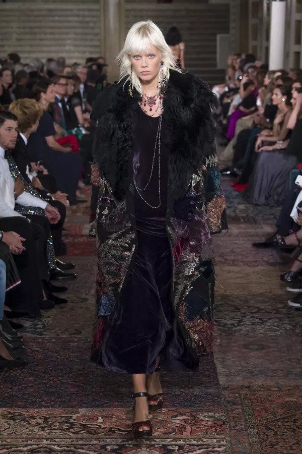 请来半个娱乐圈的Ralph Lauren大秀，到底有什么值得看?