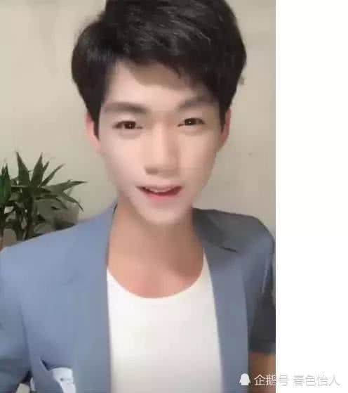 工地小伙自学化妆，化完妆后，这颜值被富婆倒追都没问题！