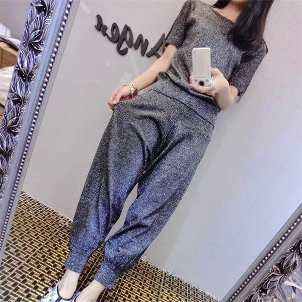 连衣裙早就过季了!现在流行的优雅套装，随便一款都高挑吸引人