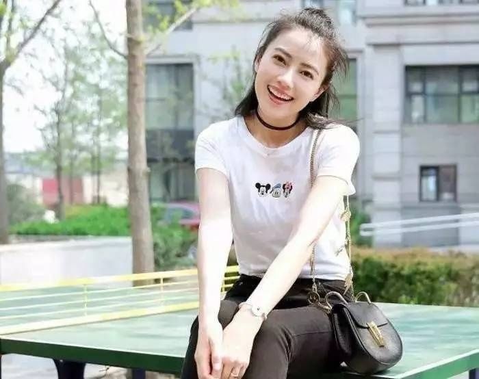 倪妮、周冬雨都被圈粉的Choker，今夏你要不要试试?