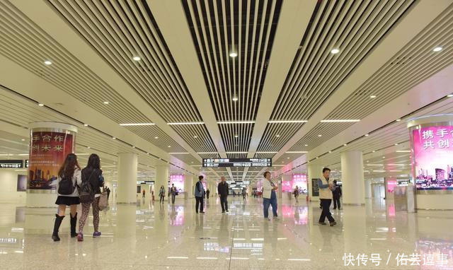 中国第一座大型地下火车站 4台8线, 全部埋于地下