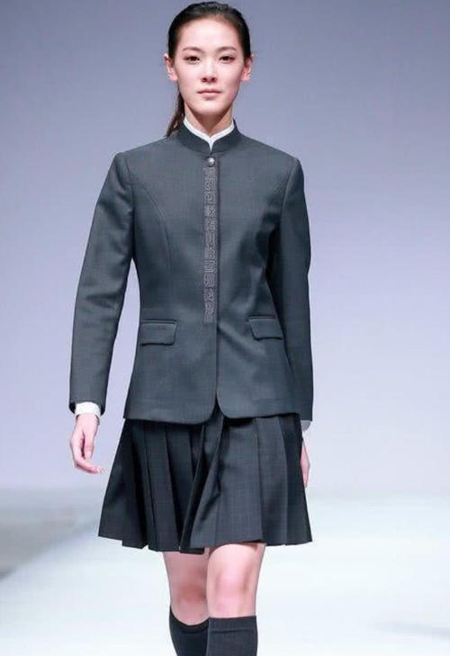 『重来』还觉得“中国校服”丑?这些新款美出天际,网友:想重来一次!