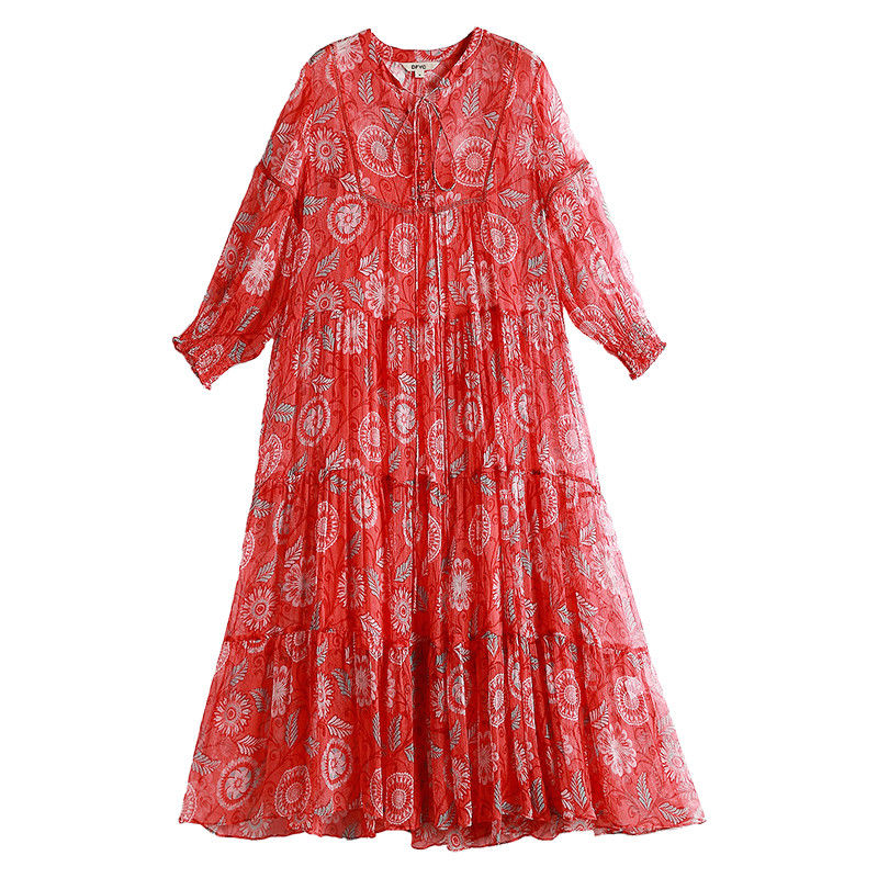 柔美轻柔真丝裙，弥满着温柔少女气息，夏日凉凉美上天