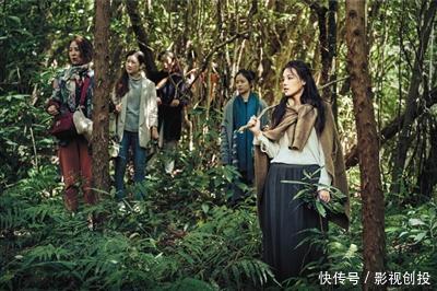 《一出好戏》其实大家一直在阻止张艺兴说出“岛上吃人”真相