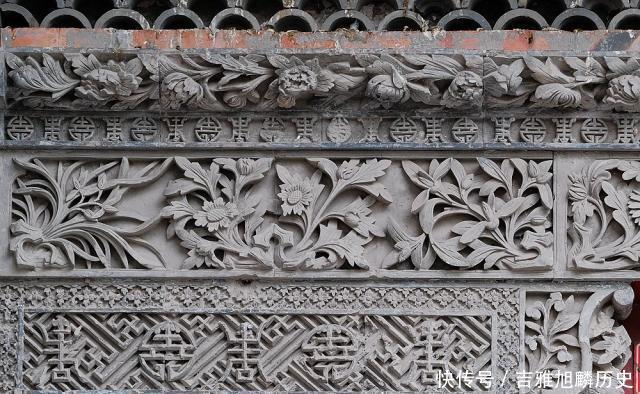 一百年前侵华日军所拍老照片上的这座如意门楼如今变成什么样了