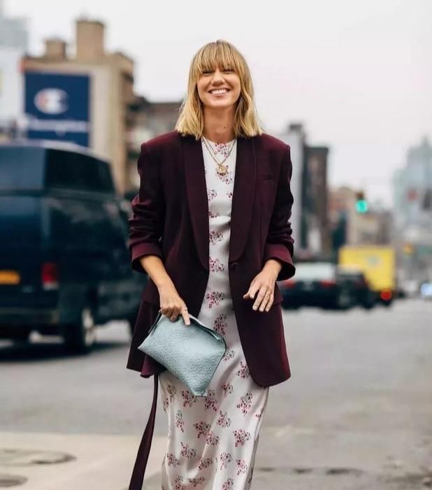  「漂亮」早春流行穿这些连衣裙,一款比一款洋气高档,搭配外套更漂亮