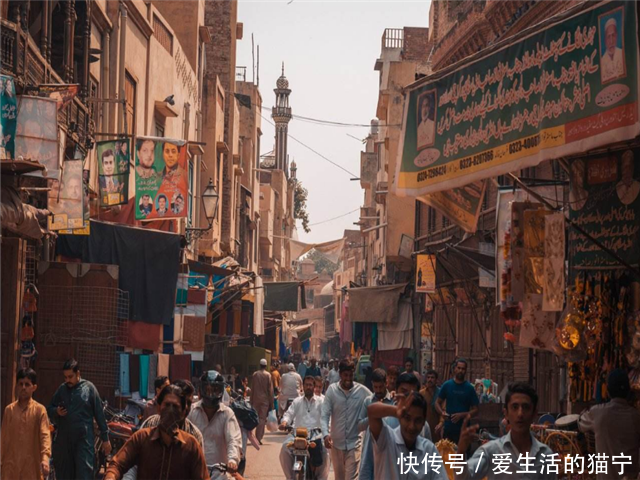 又一国家出手对中国免签，中国游客愈发抢手，日韩坐不住了