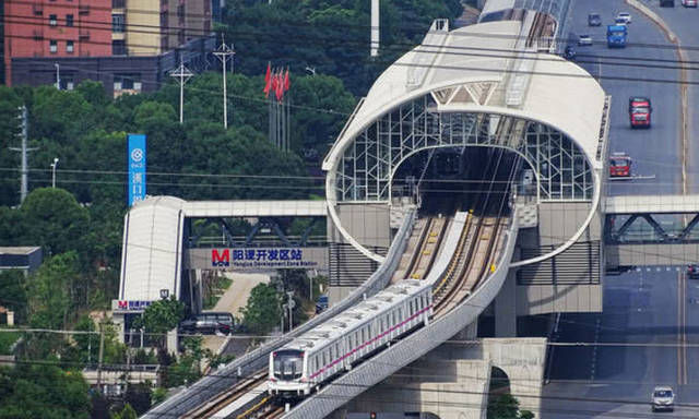  『最快』中国修建地铁最快的城市，不是成都和杭州，却是被誉地铁狂魔的它