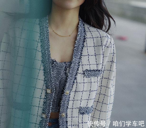香风:春季穿搭别再“老一套”了,学三木穿小香风外套,温柔知性又优雅