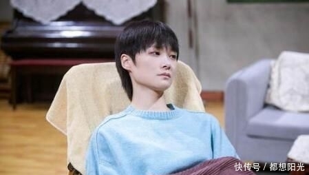  【性感】37岁超女冠军安又琪性感走穴模样大变，网友：没有李宇春的命