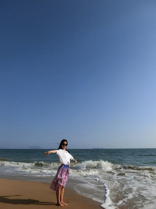 水清沙白的他乡——三亚。