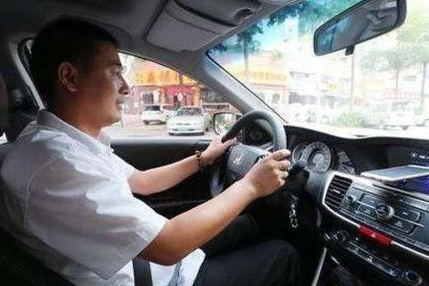  出路|滴滴或将全面清退不合规车辆，网约车司机还有出路吗？