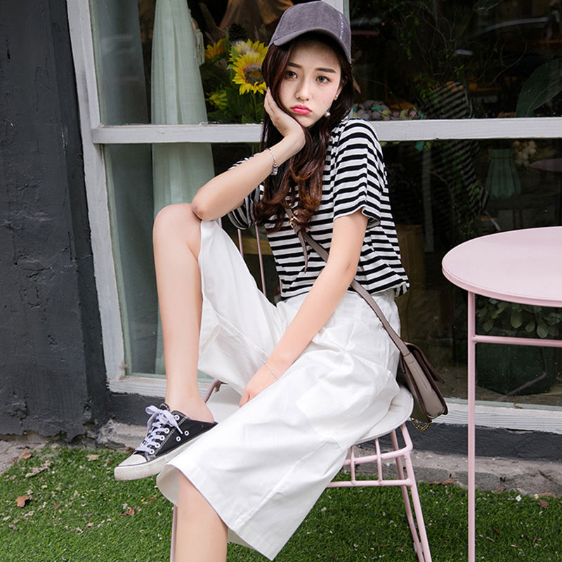 带娃出门千万别穿连衣裙,穿洋气阔腿裤套装,下一个辣妈就是你