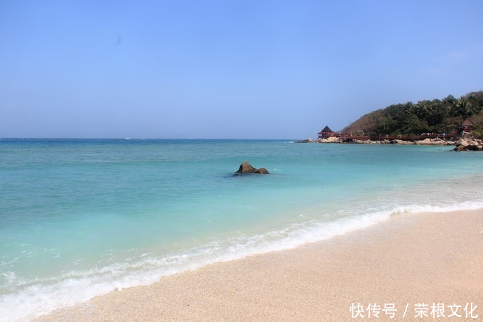 因大海到三亚，爱上大海