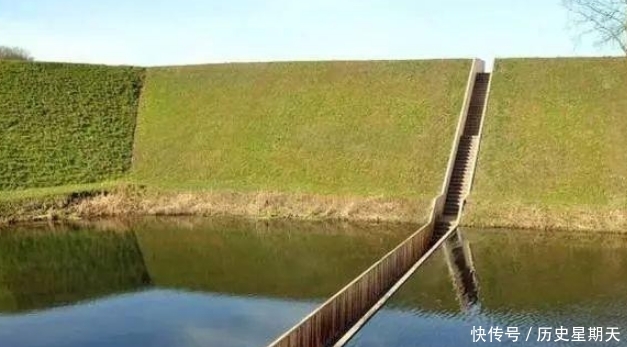 三座“鬼才”设计的桥,建造工人把图纸拿反,却成了“神作”