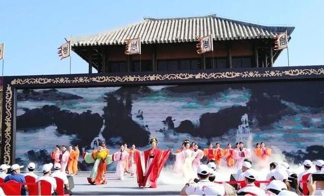 陕西又一文化景区耗资7亿建成，却因这独特方式走红，意想不到！