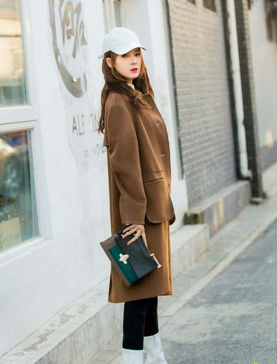 陈瑶挺小的，可偏要走不适合自己的“复古风”!网友:活该你不火