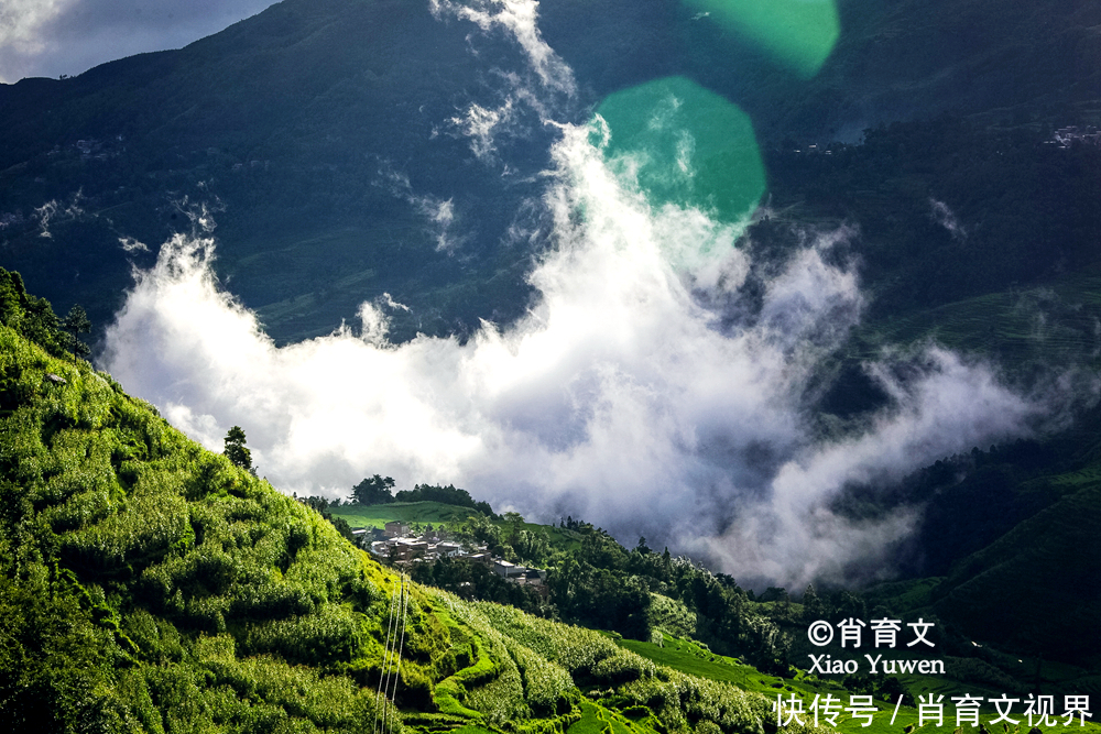 元阳梯田，有17多万亩，被命名为绿水青山就是金山银山实践基地