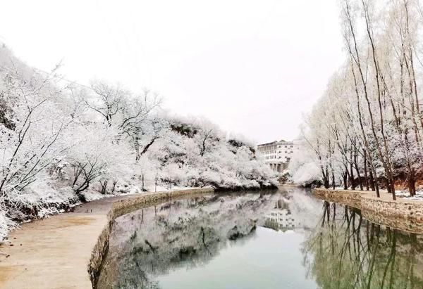  【龙门村】最美京西四月天，门头沟雪景颜值爆表！