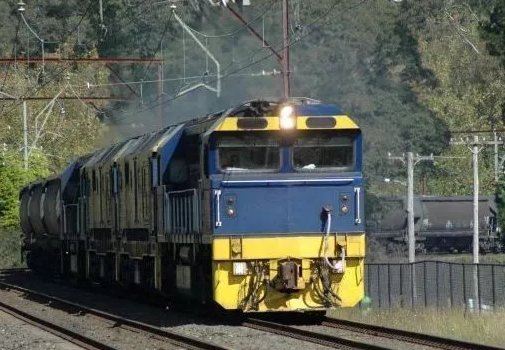  饭菜|一趟火车上千乘客，为何几十份盒饭都卖不掉，终于知道答案