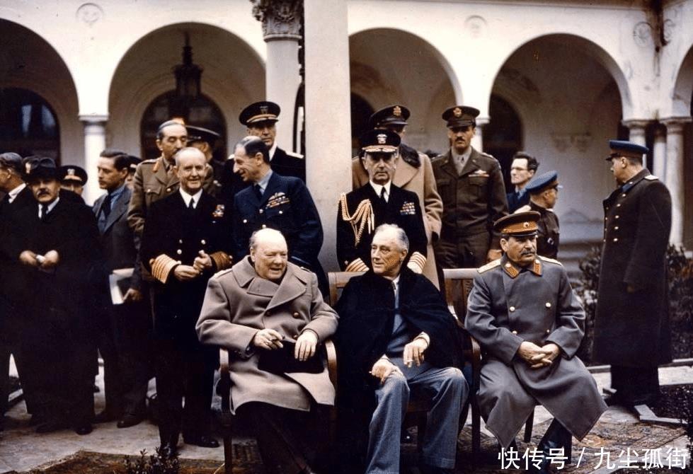 『英国和苏联』二战3巨头合影,罗斯福凭什么能坐中间位置很多人忽略了一点