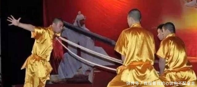  风靡■美国人假扮清朝魔术师，靠空手抓子弹风靡欧洲，死后揭开欺世真相