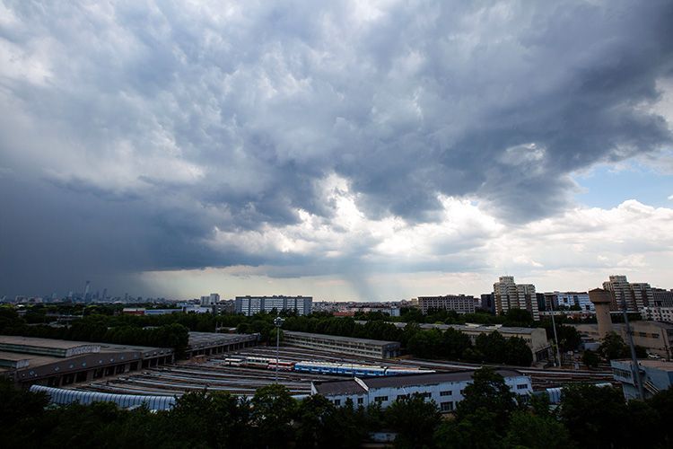 蓝天白云|北京发布雷电蓝色预警 阵雨与蓝天白云交相呼应|组图