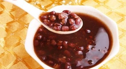 煮红豆@红豆久煮不烂?别只知道浸泡,多加“这味料”,10分钟软烂又开花