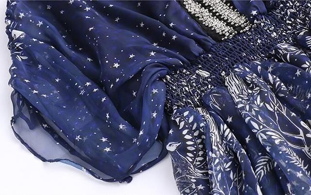 难怪姐姐不喜欢穿套装，晚晚风美裙+裸鞋，清新甜美女神范