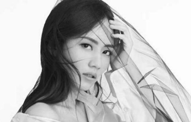 终于明白她为什么会一直不红了！一双“死鱼眼”根本让人没法喜欢