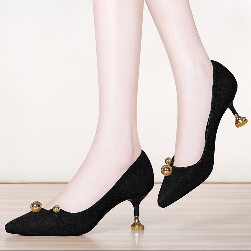 平底鞋太土了!这“高跟鞋”才符合女人独特的魅力，老公挪不开眼