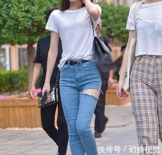 『 上台』林志玲穿也得想一想,蔡依林太大胆了吧!这种裤子也敢穿上台