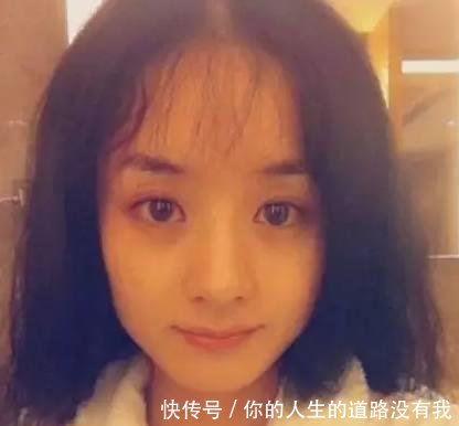 赵丽颖裙子上的3个字亮了,5个赵丽颖4个假,你是她的真爱粉吗