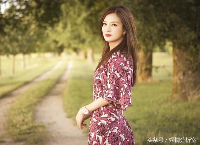 赵薇又搞事情！退出龙薇传媒遭质疑，这下又有人要背锅了！