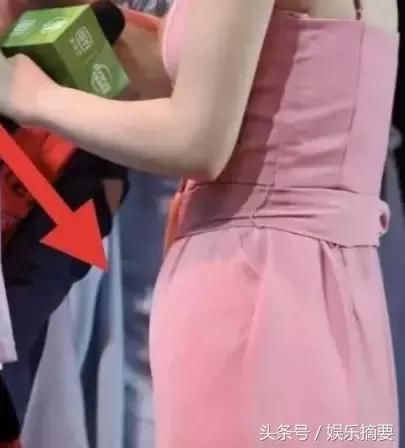 赵丽颖谣言后首次现身，并大方露出平坦小腹，网友镜头暴出真相？