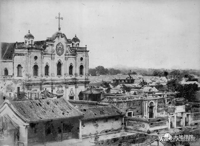 从教堂洋楼到鸟巢大裤衩：我们画了史上最全的“北京洋建筑地图”