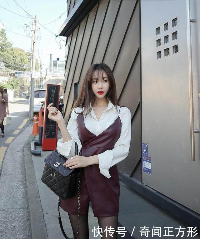 修身迷人的紧身裙美女，是夏日里的一抹温柔，别有一番风韵！