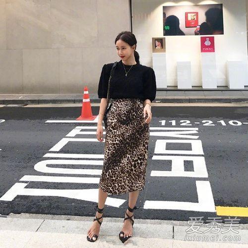 适合夏末天气的半身裙穿搭指南 小短腿也能驾驭！
