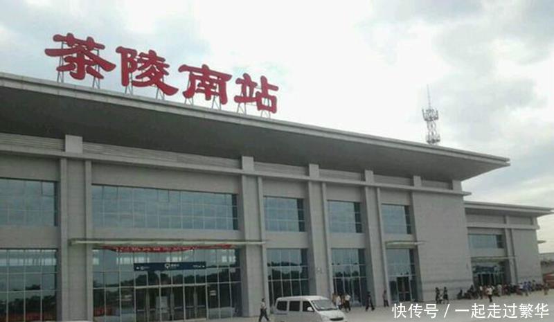 南昌铁路局管理的七个湖南湖北火车站，2018年的客流量有多少？