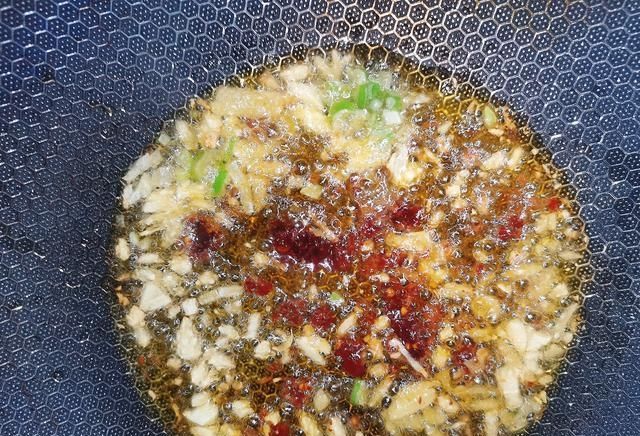 【鸡胗】10元能买一大盘的下饭菜,香辣脆嫩,可以再来一碗饭