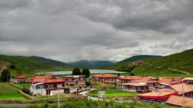 自驾川藏线色达到新龙县，路遇各种意外影响行程，有惊无险小确幸