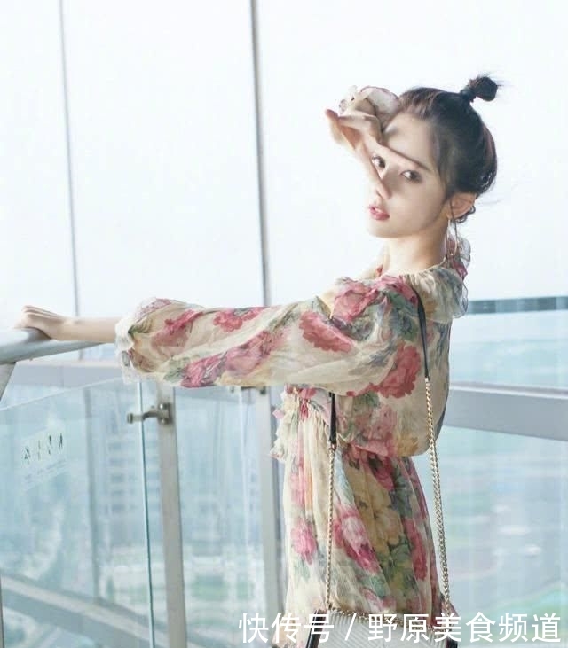  『扎发』奔三的女人别总披头散发！脸上有这4个特征，扎发更有女神魅力