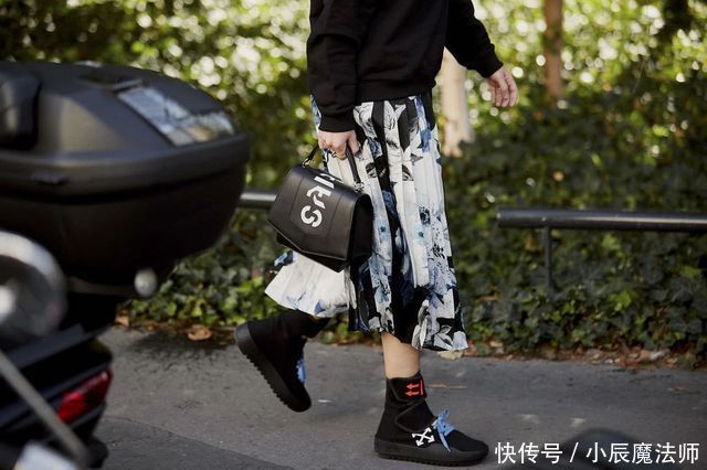  『气质』想要时髦显气质，穿半身裙就对了，今春这3条半身裙正流行！