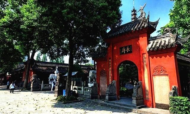 成都“香火最旺”的寺庙成为全国的重点寺庙，却从不收取门票