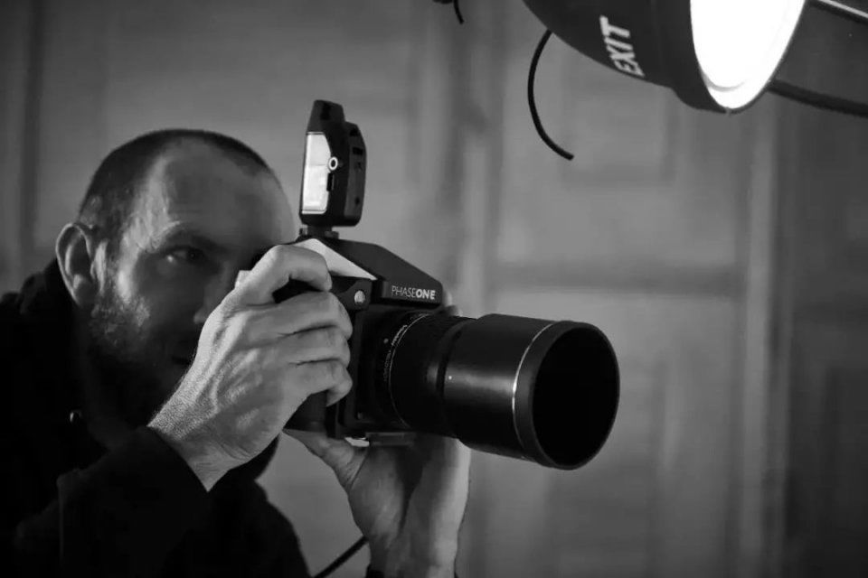 大势超模+摄影师组成的好品味团体出道，实在养眼!