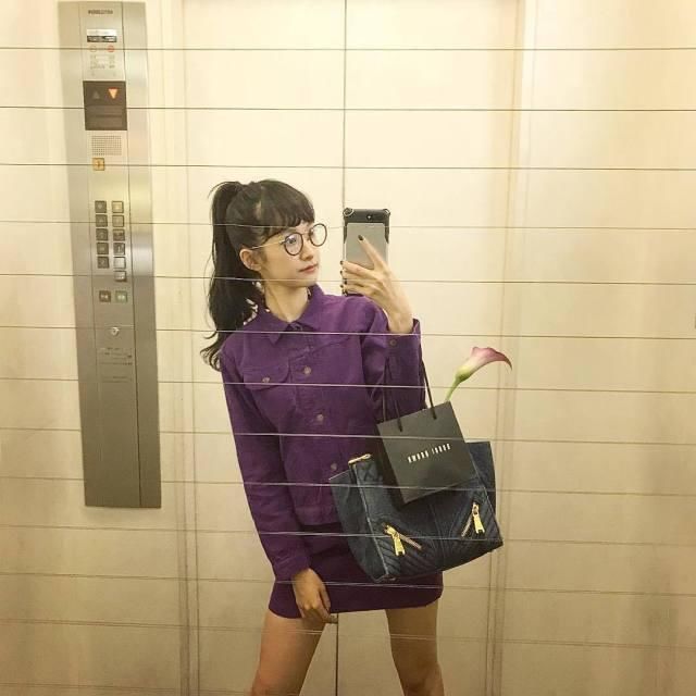 身高只有153cm也能当模特，只因穿衣实在太好看!