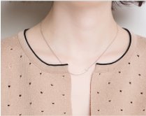 女人别老是穿卫衣配打底裤，开衫+休闲裤才是最时髦的穿法，美爆