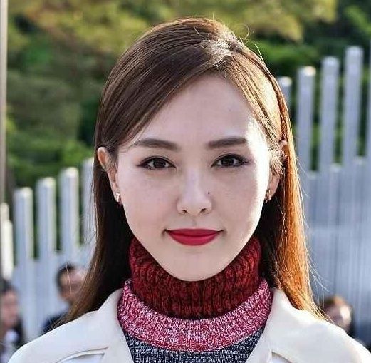 唐嫣未PS照流出,满脸雀斑气质全无,女神也经不起素颜考验啊!