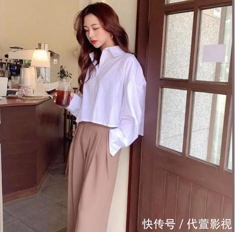 [特别]别再穿老爹裤了！今天流行“云朵裤”遮肉肉显身材，这么穿贼好看